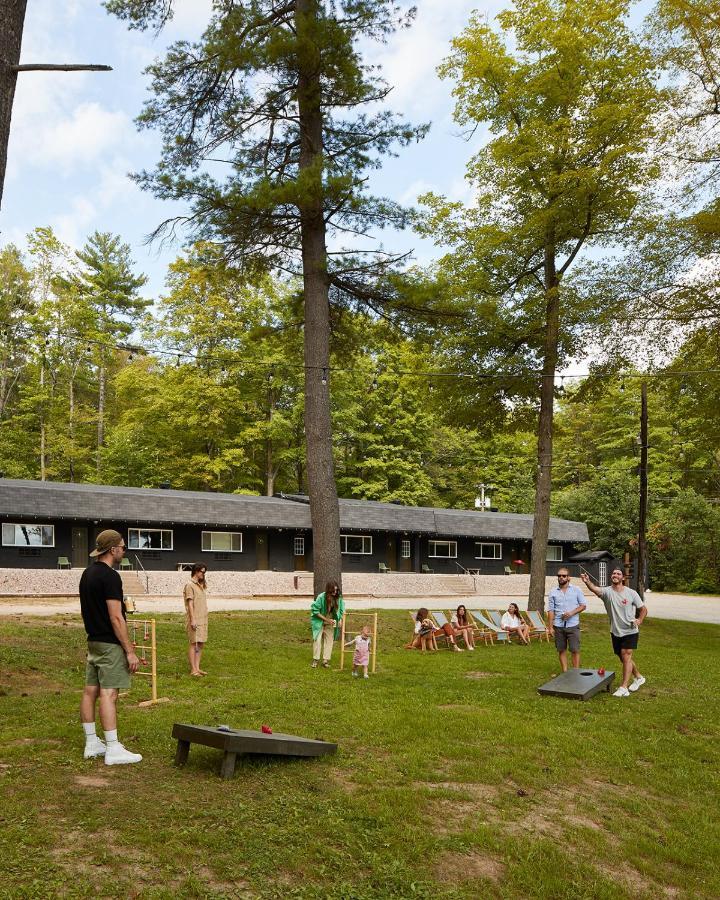 Somewhere Inn Calabogie Exterior foto